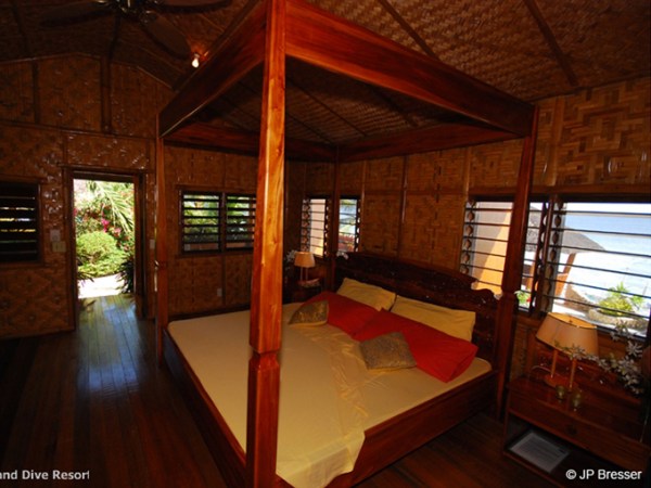 cebu-moalboal-magic-island-room