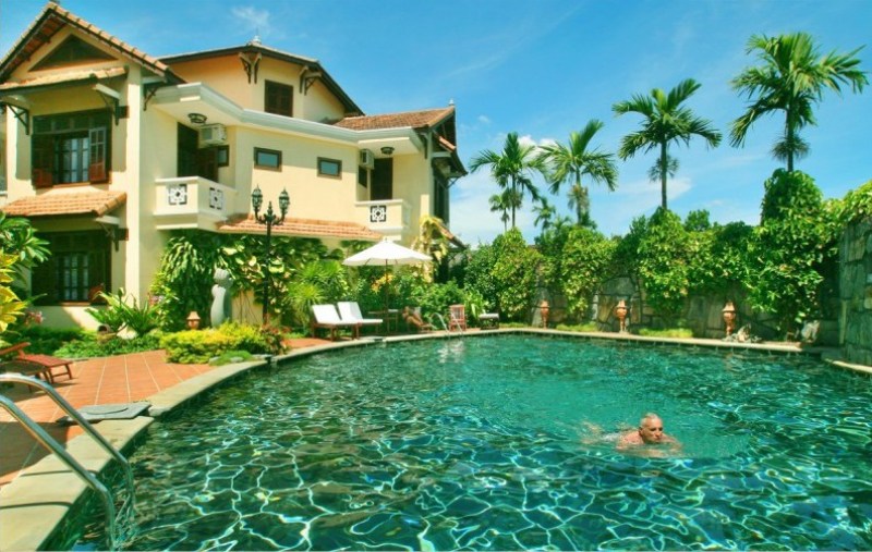 hoi-an-lotus-hotel-pool