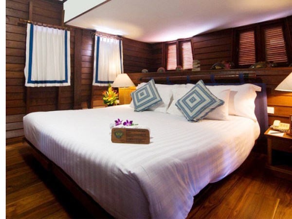 koh-samui-boat-house-suite-room