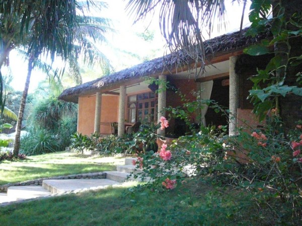 siquijor-coco-grove-deluxe-bungalow